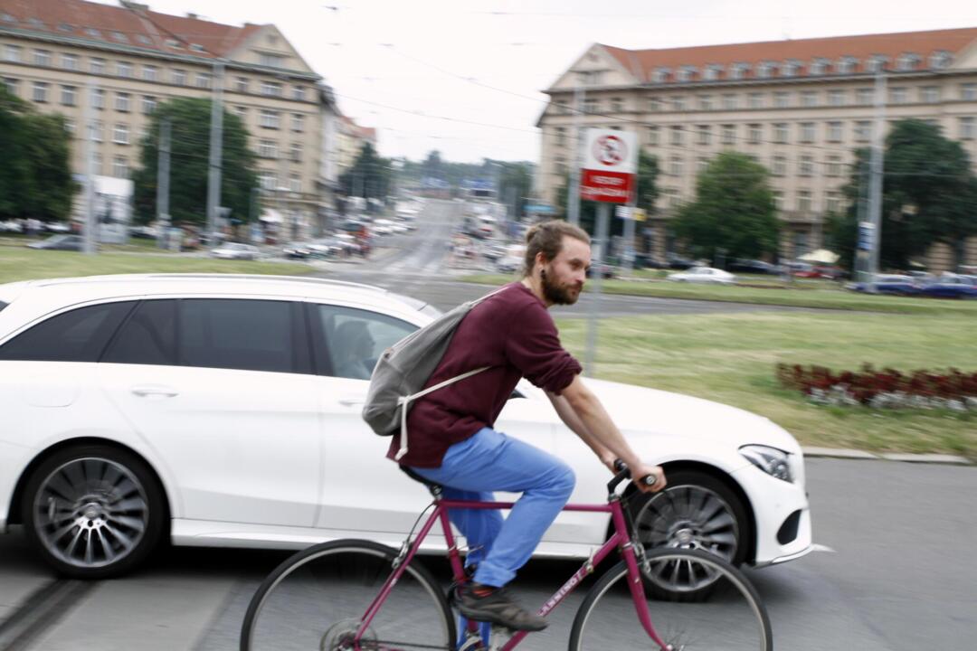Cycling Around Victory Square